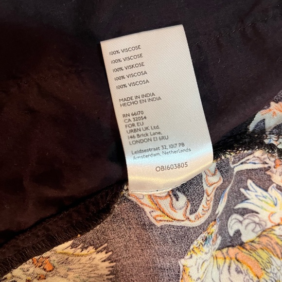 *EUC* Tiger ShirtDress from Urban Outfitters - Picture 6 of 6